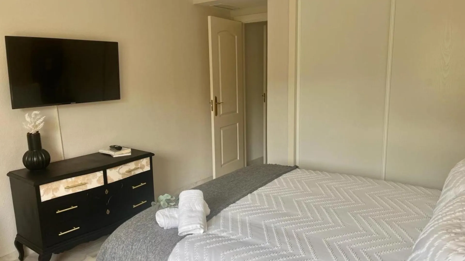 Apartment Plush Penthouse With Terrace Marbella Spain