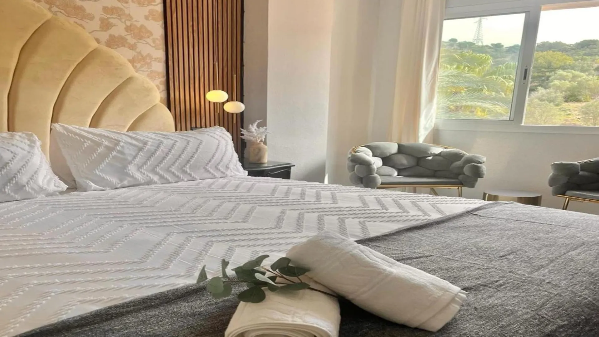Apartment Plush Penthouse With Terrace Marbella