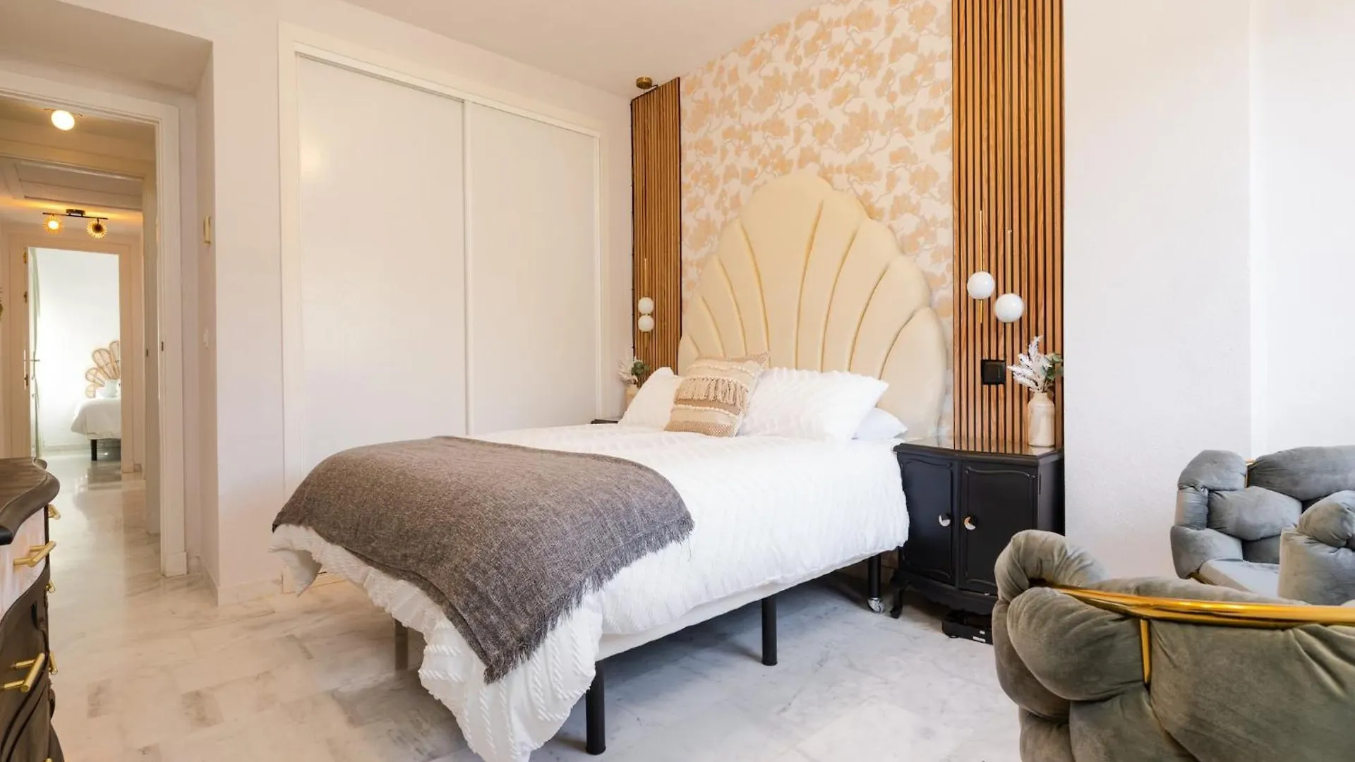 Appartement Plush Penthouse With Terrace Marbella