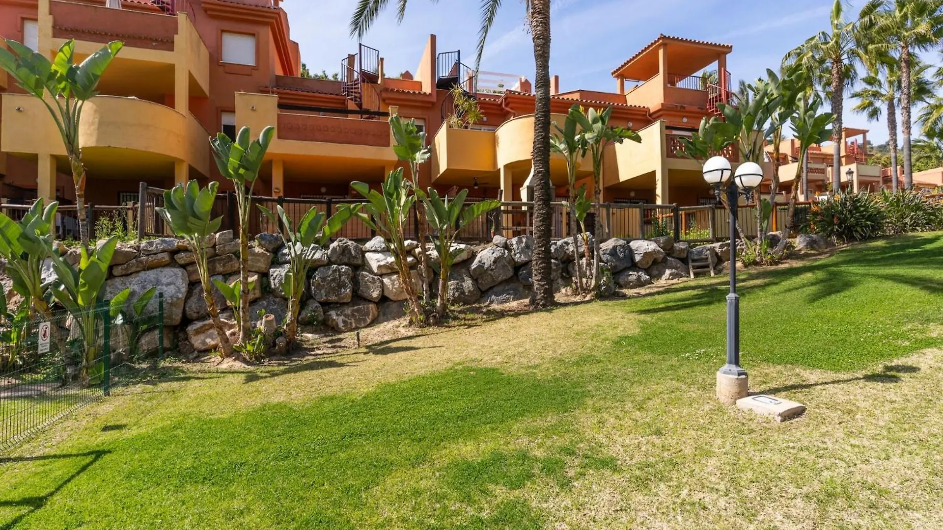 Plush Penthouse With Terrace Marbella 0*,  Spanje